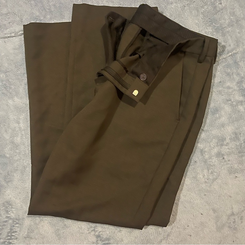 Mens’s Van Heusen Dark Charcoal Dress Pants size: 36 x 30